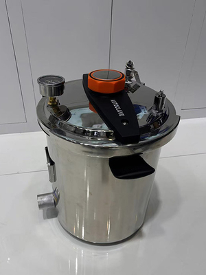 LPG Heated Portable Dental Autoclave Manual Control For Medical Equipment