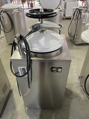 100L Convenient Operation Hand Wheel Autoclave Vertical Price